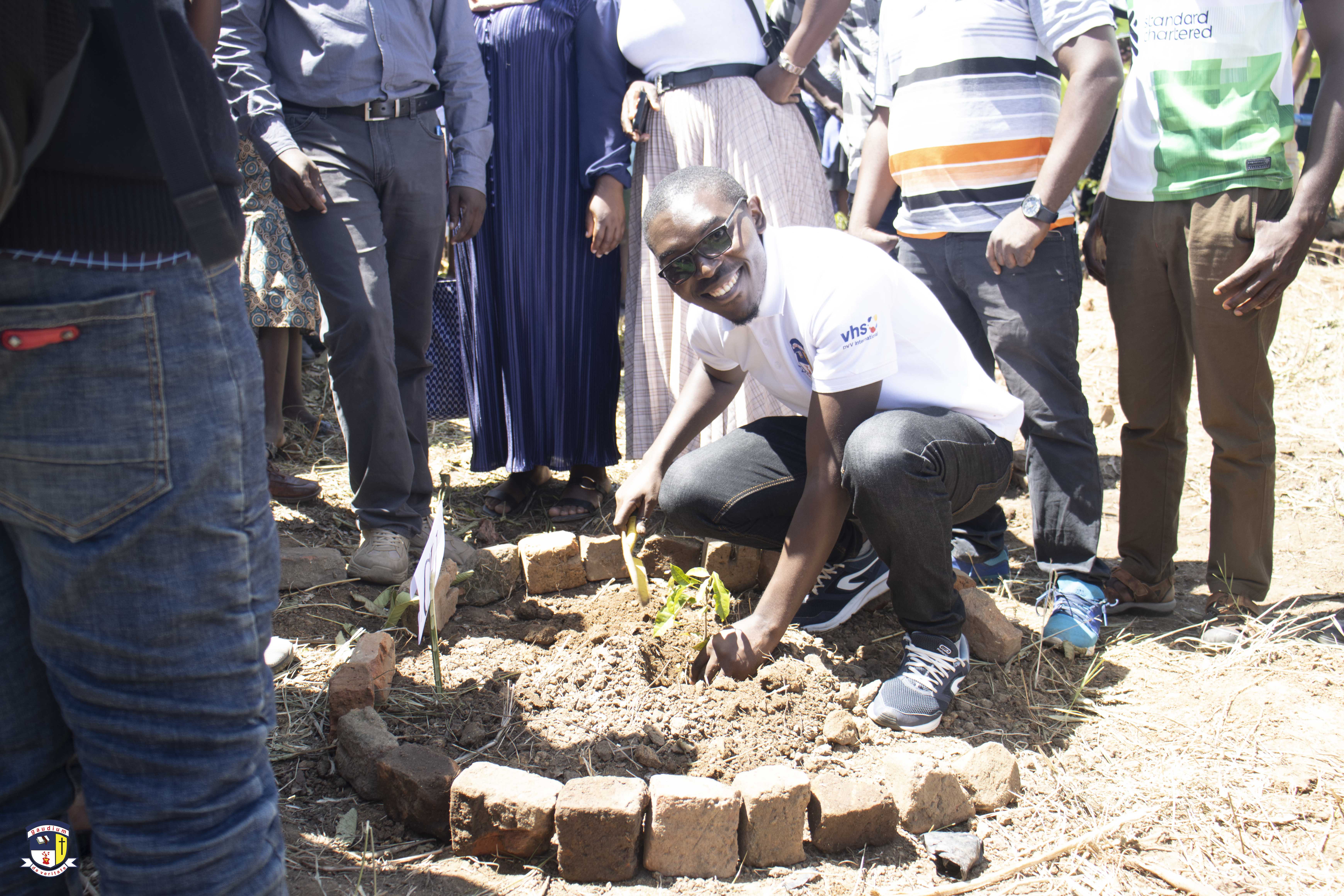 WHO MONITORS THE TREES WE PLANT? NURTURING COMMUNITY FORESTS IN THE DIGITAL AGE